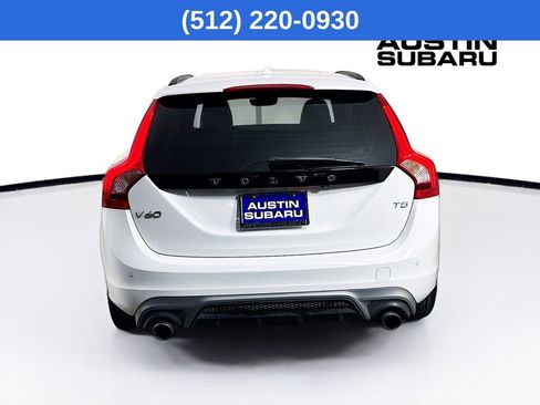 Used 2018 Volvo V60 T5 Dynamic w/ Vision Package image 6