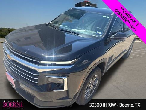 Used 2025 Chevrolet Traverse LT w/ Driver Confidence Package FWD image 4