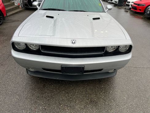 Used 2010 Dodge Challenger R/T image 8