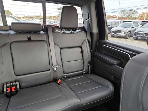 Used 2025 Chevrolet Silverado 3500 LTZ w/ LTZ Plus Package image 15