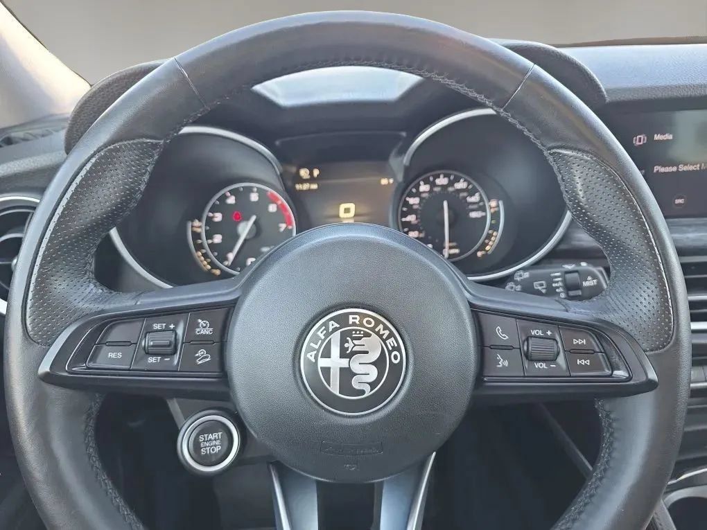 Used 2020 Alfa Romeo Stelvio Sport w/ Quick Order Package 22K Sport RWD image 16
