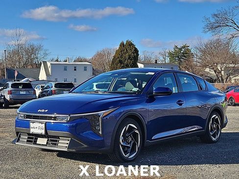 Certified 2025 Kia K4 EX image 3
