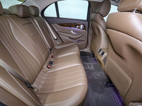 Used 2017 Mercedes-Benz E 300 4MATIC image 20