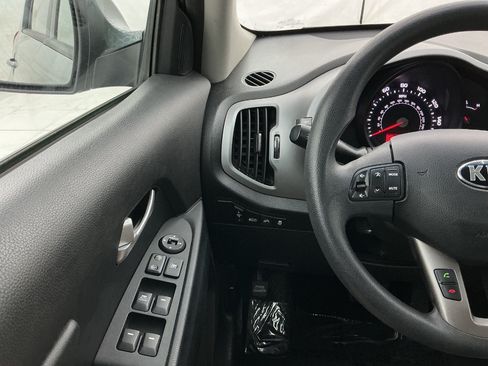 Used 2015 Kia Sportage LX FWD image 32