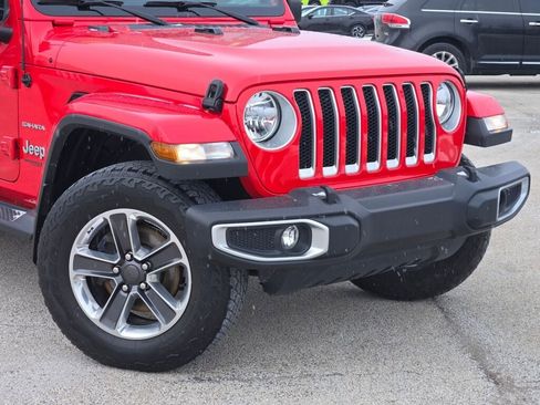 Used 2018 Jeep Wrangler Unlimited Sahara w/ Cold Weather Group image 3