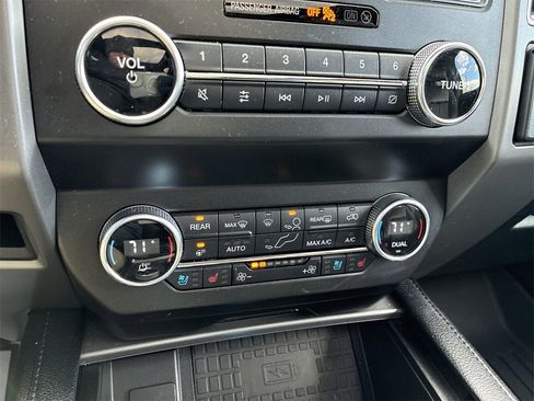 Used 2020 Ford Expedition XLT w/ Equipment Group 202A image 17