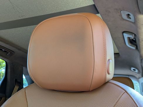 Certified 2023 Porsche Cayenne Turbo w/ Premium Package Plus AWD/4WD image 6