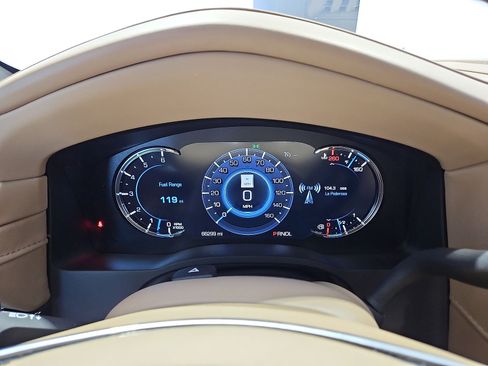 Used 2020 Cadillac Escalade Platinum w/ Escalade Sport Edition AWD/4WD image 20