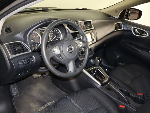 Used 2018 Nissan Sentra SR w/ Technology Package FWD image 23