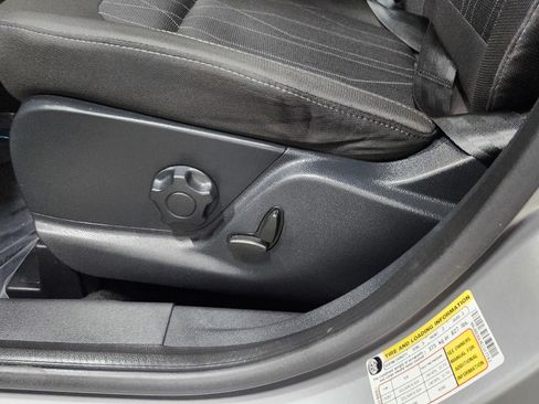 Used 2020 Ford EcoSport SE w/ SE Convenience Package image 23