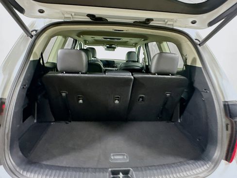 Used 2025 Kia Telluride S image 30