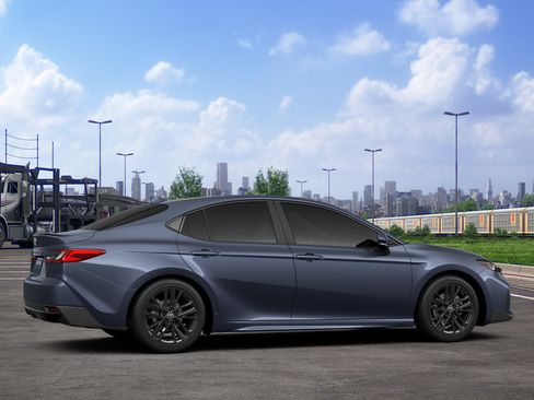 New 2026 Toyota Camry SE FWD image 11