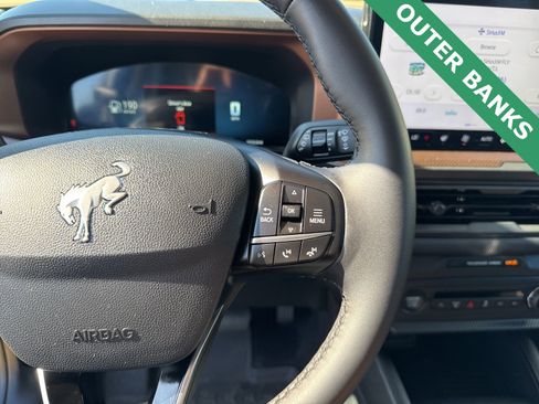 Used 2025 Ford Bronco Sport Outer Banks image 27