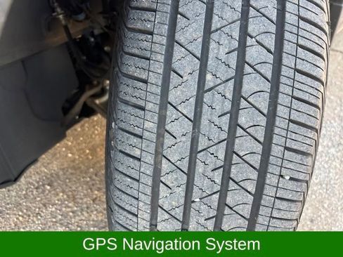 Used 2017 Honda Pilot Touring image 4