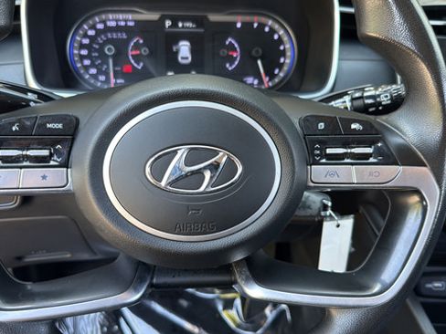 Used 2022 Hyundai Tucson SE FWD image 17