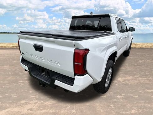 Used 2024 Toyota Tacoma SR5 RWD image 10