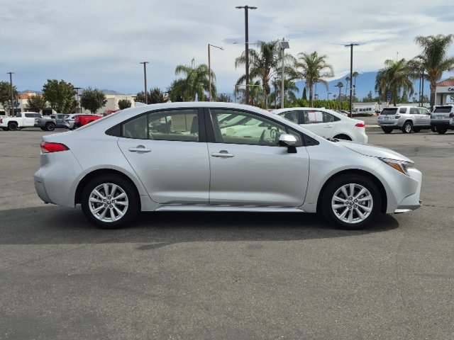 Used 2026 Toyota Corolla LE w/ LE Premium Package FWD image 4