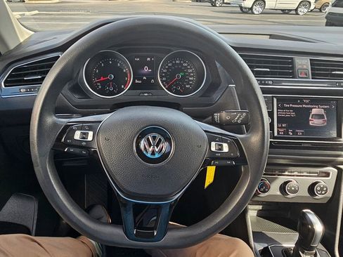 Used 2020 Volkswagen Tiguan S FWD image 18