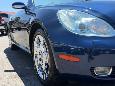 Used 2005 Lexus SC 430 Convertible w/ Preferred Accessory Pkg RWD image 37