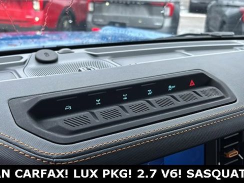 Used 2024 Ford Bronco Badlands image 14