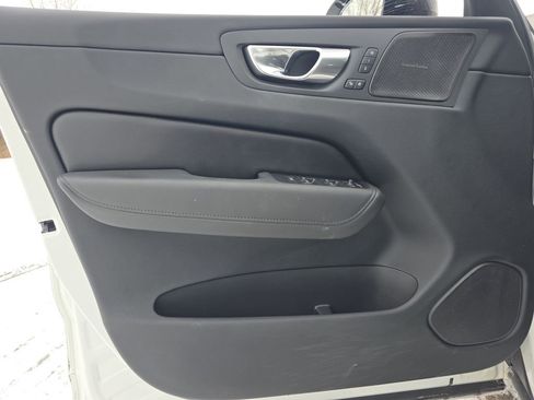 Used 2023 Volvo XC60 B5 Plus w/ Climate Package image 33