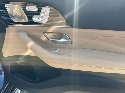 New 2026 Mercedes-Benz GLS 450 4MATIC image 16