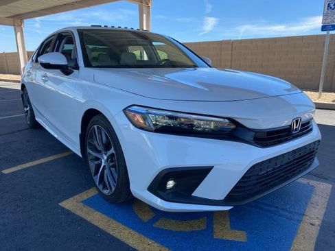 Used 2024 Honda Civic Touring image 4