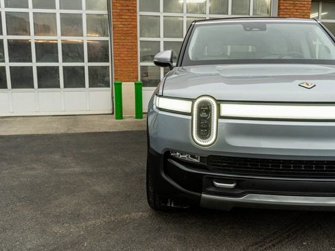 Used 2024 Rivian R1S Adventure image 44