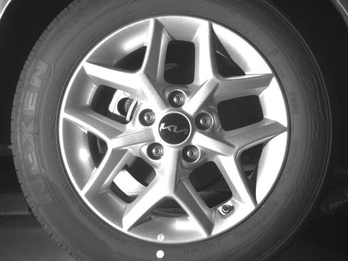 Used 2025 Kia Soul LX w/ LX Technology Package image 15