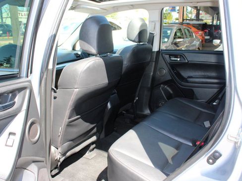 Used 2014 Subaru Forester 2.5i Touring w/ Popular Package #1 AWD/4WD image 14