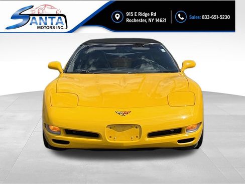 Used 2000 Chevrolet Corvette Convertible w/ Memory Pkg RWD image 2
