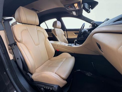 Used 2015 BMW M6 Gran Coupe image 38