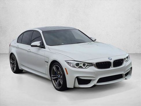 Used 2017 BMW M3 RWD image 3