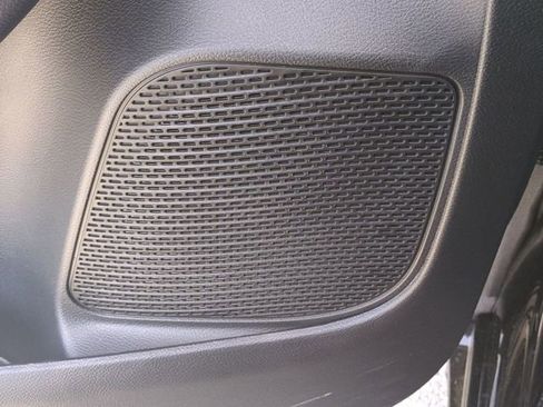 New 2026 Chrysler Pacifica Select image 27