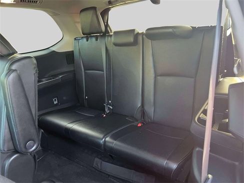 Certified 2024 Toyota Grand Highlander Platinum image 16