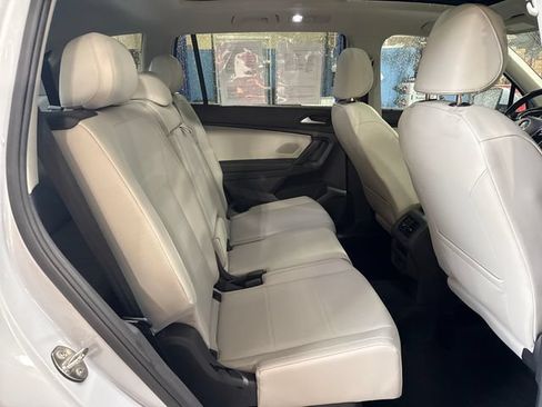 Used 2019 Volkswagen Tiguan SEL w/ 3rd Row Seat Package AWD/4WD image 10