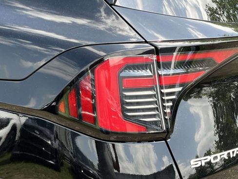 New 2026 Kia Sportage LX FWD image 34