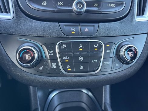 Used 2024 Chevrolet Malibu LT image 12