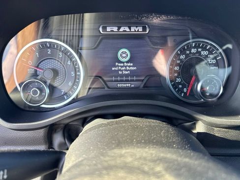 Used 2023 RAM 1500 Big Horn AWD/4WD image 15