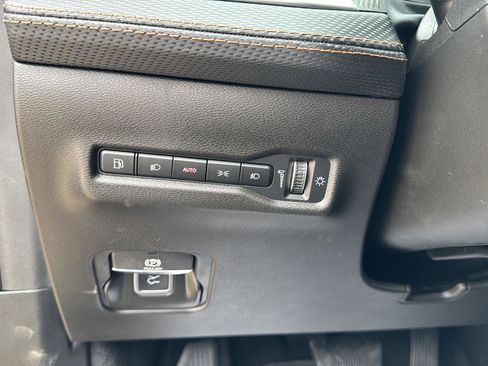 New 2026 Jeep Cherokee Overland w/ Advanced Pro Tech Group AWD/4WD image 16