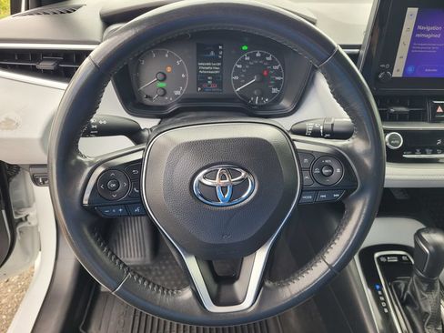 Used 2024 Toyota Corolla SE w/ SE Package FWD image 21