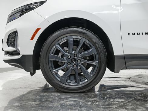 Used 2023 Chevrolet Equinox RS w/ RS Leather Package AWD/4WD image 3