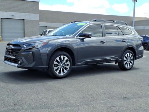Used 2024 Subaru Outback Limited AWD/4WD image 3