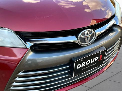 Used 2015 Toyota Camry XLE FWD image 39
