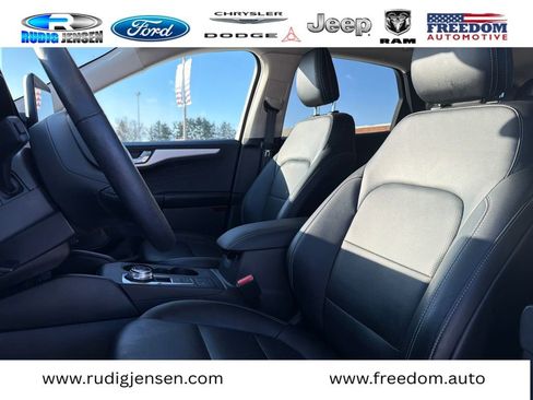 Used 2020 Ford Escape SEL image 11