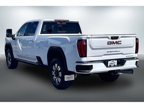 Certified 2024 GMC Sierra 2500 Denali w/ Denali Reserve Package AWD/4WD image 4