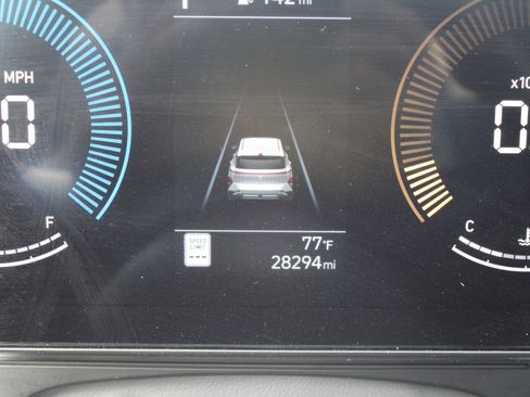 Used 2025 Hyundai Kona SEL image 28