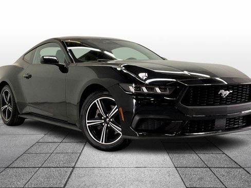 Used 2024 Ford Mustang Coupe image 2