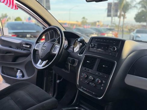 Used 2015 Dodge Grand Caravan SXT w/ Blacktop Package image 26
