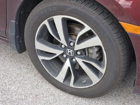 Used 2018 Honda Odyssey Elite image 8